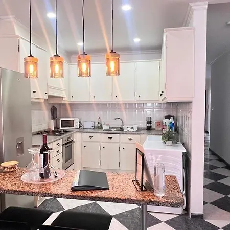 Apartament In Terceira Biscoitos (Terceira)